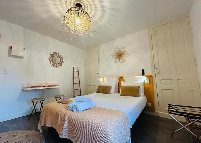 Casa Saint Joseph - Premium Orange أنجير